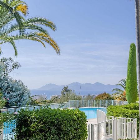 Апартаменты 1-Br Sea View Luxury Residential With Pool Канны Экстерьер фото